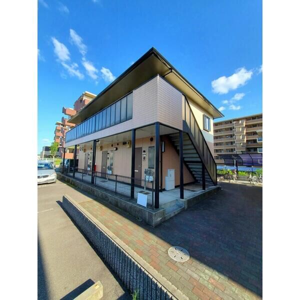 ア リープ ガーデン C 建物画像