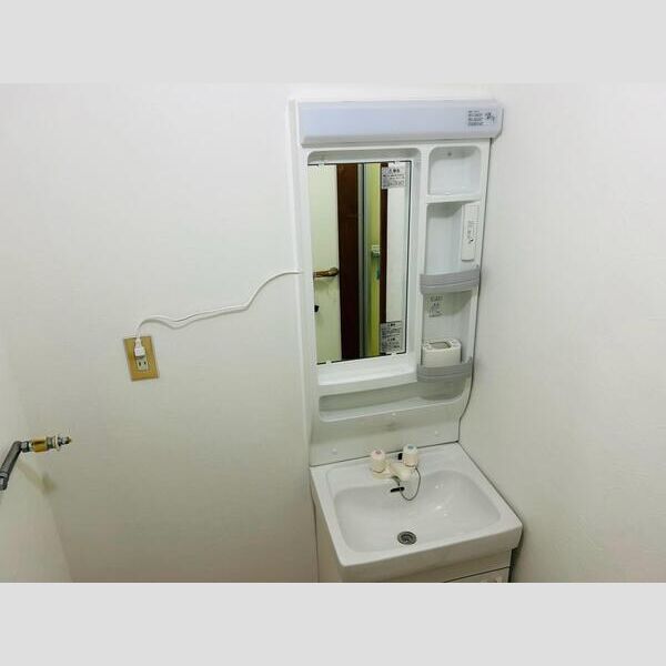 新之栄町15-24借家 室内写真9