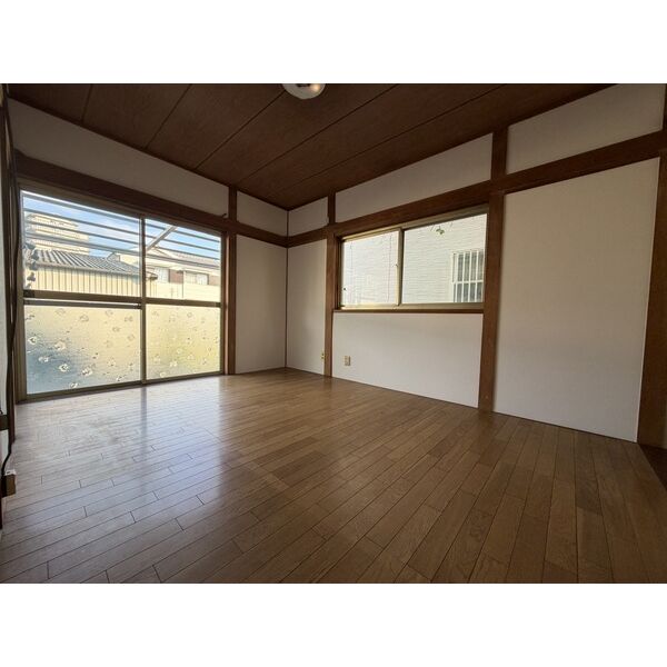 鶴原2丁目戸建 室内写真1