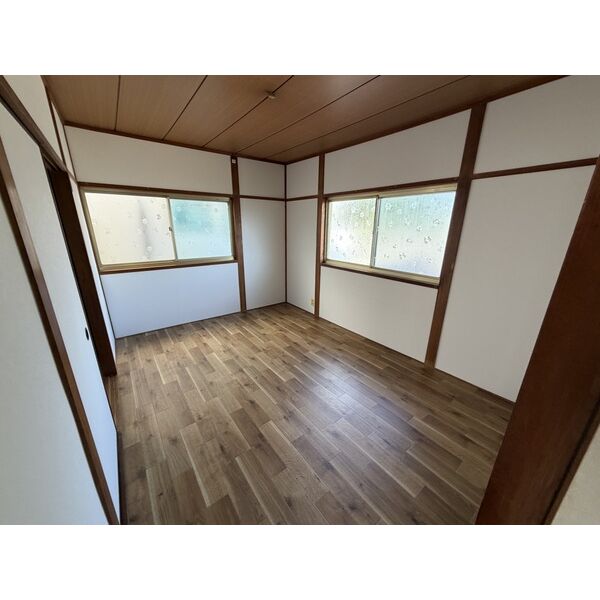 鶴原2丁目戸建 室内写真4