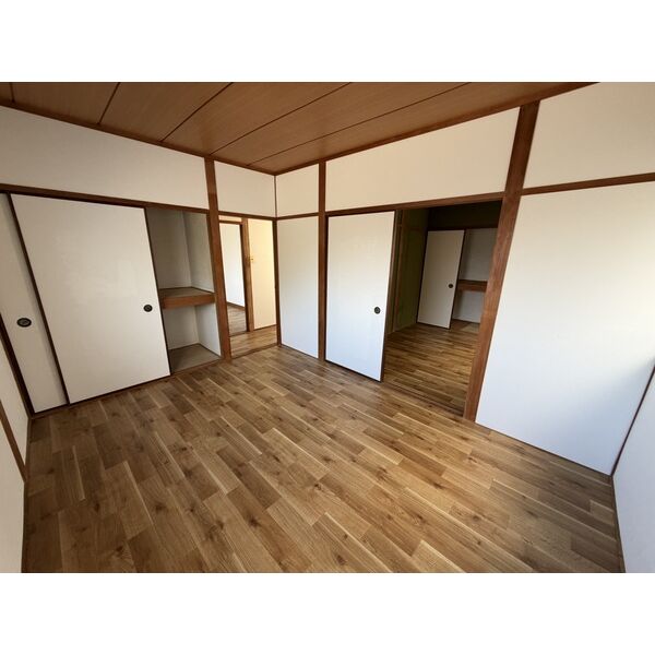 鶴原2丁目戸建 室内写真5