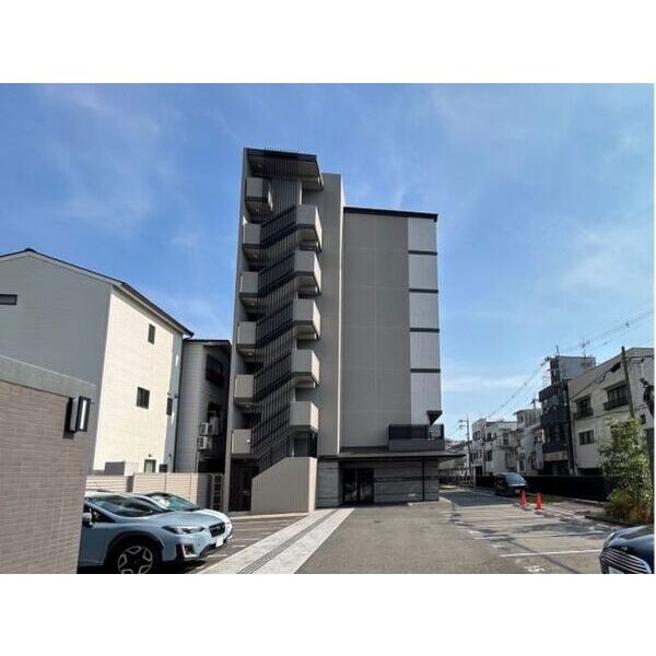 プレデコート西京極