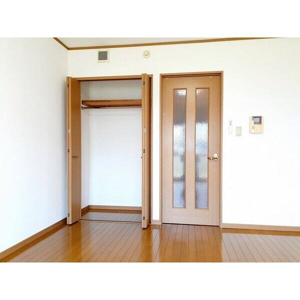タウンコートF 室内写真4