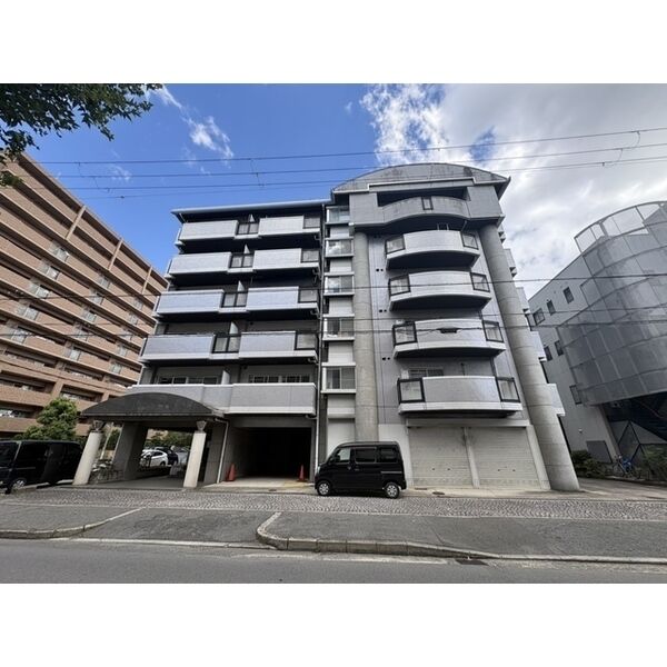 マンション津坂