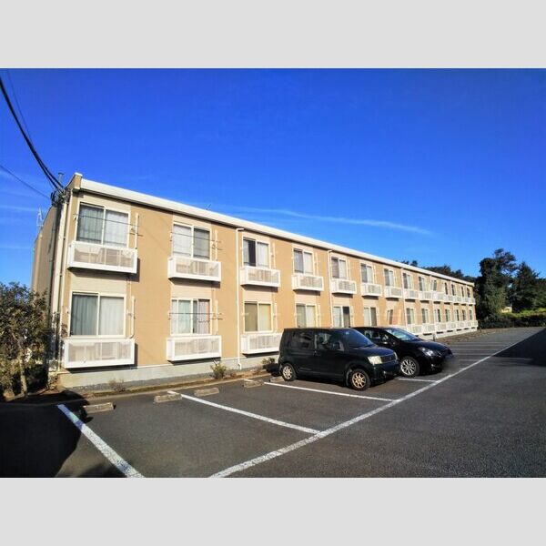レオパレスアルバトーレ 建物画像