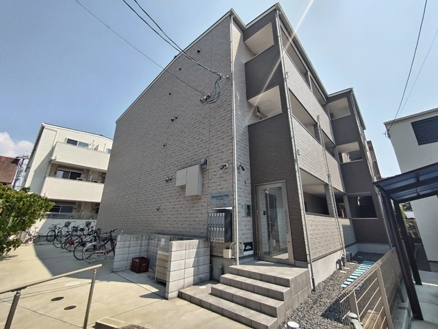 サンプレミアム江坂 建物画像