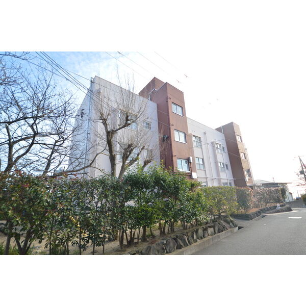 舞子片山住宅6号棟