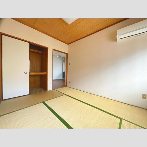 ラフォンテーヌ泉 室内写真2