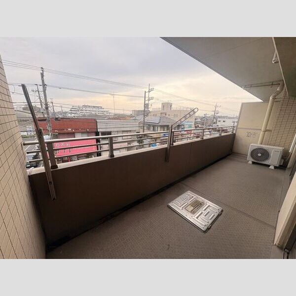 INSURANCE BLDG. VIII 室内写真9