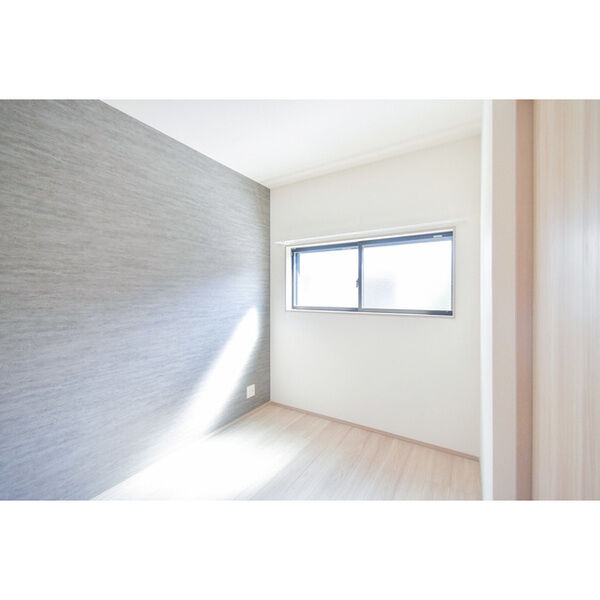 NAGI TAKEDA 室内写真2
