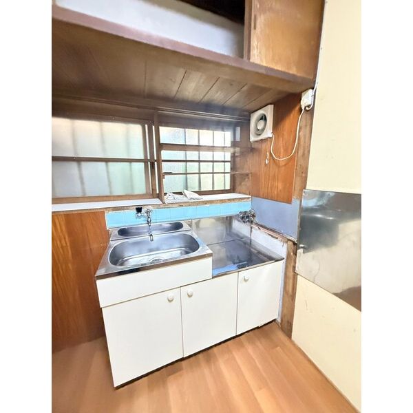 山手6丁目テラスハウス 室内写真3