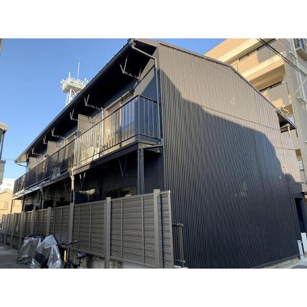 DK HOUSE