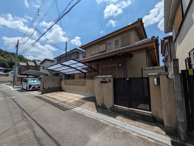 蛍池東町１丁目戸建