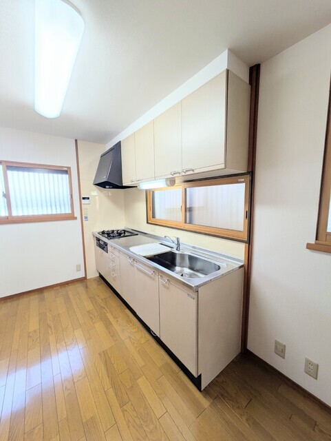 蛍池東町１丁目戸建 室内写真2