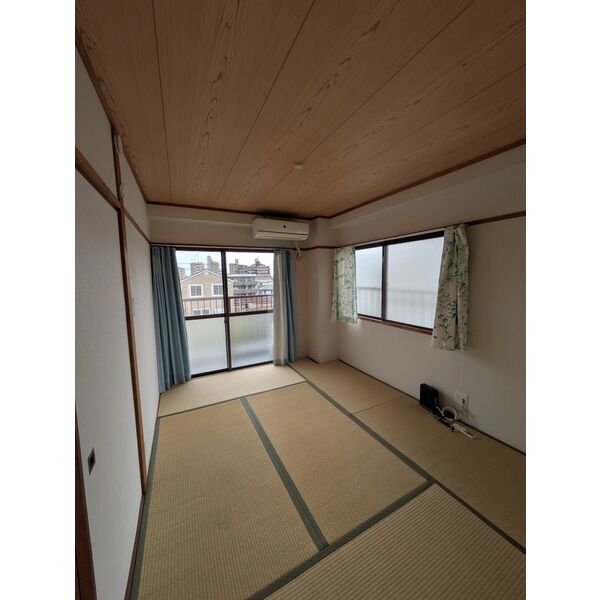 サニーハイツ西岡本 室内写真5