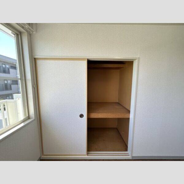 レジデンストレドB 室内写真7