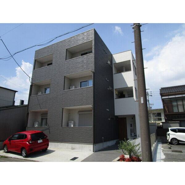 FAMILY　STAGE尾頭橋 建物画像