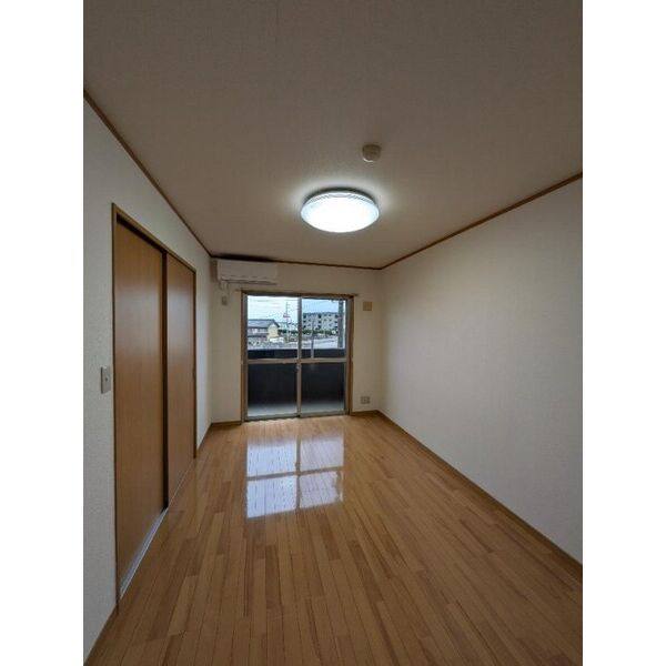 GRAND ART 室内写真3