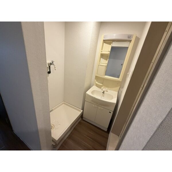 コンフィデンス西本町 室内写真4