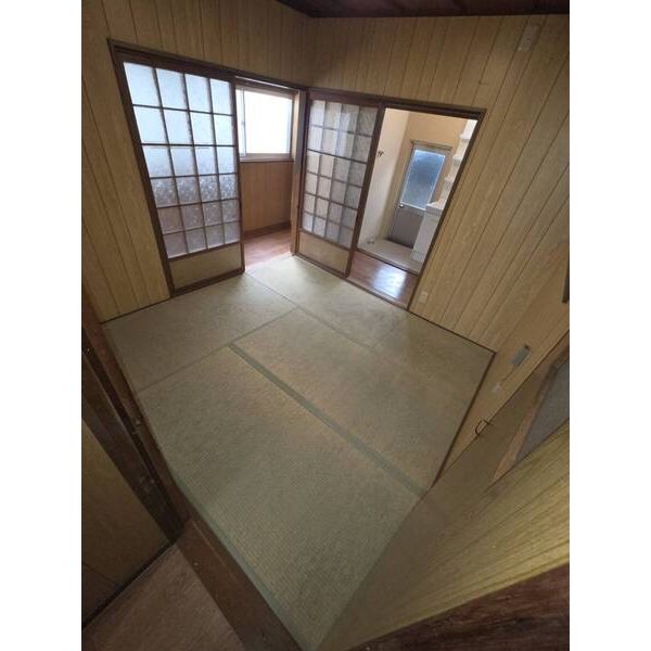 奈良県大和郡山市柳町 戸建 室内写真2