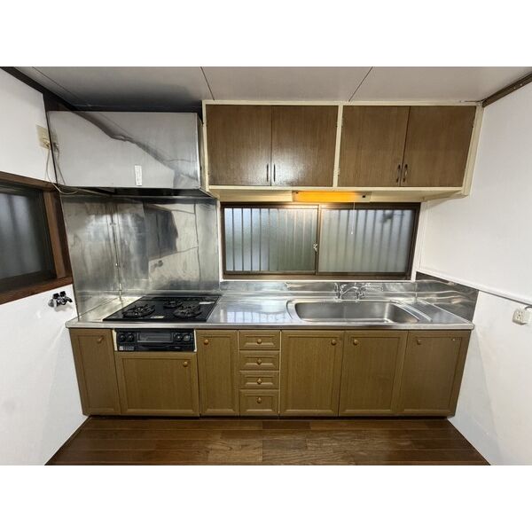神戸市西区神出町戸建 室内写真1