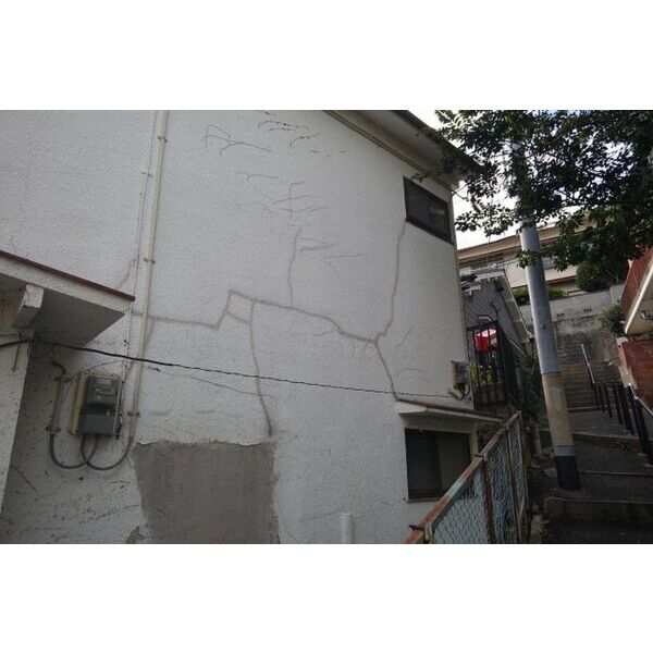 花山の風と陽だまりアパート
