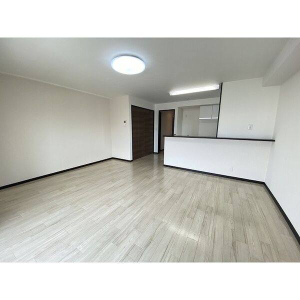 αBLD. 室内写真1