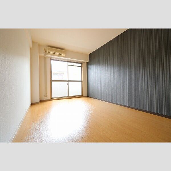 FOUR SEASONS 室内写真3
