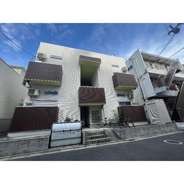 エルサチ 建物画像