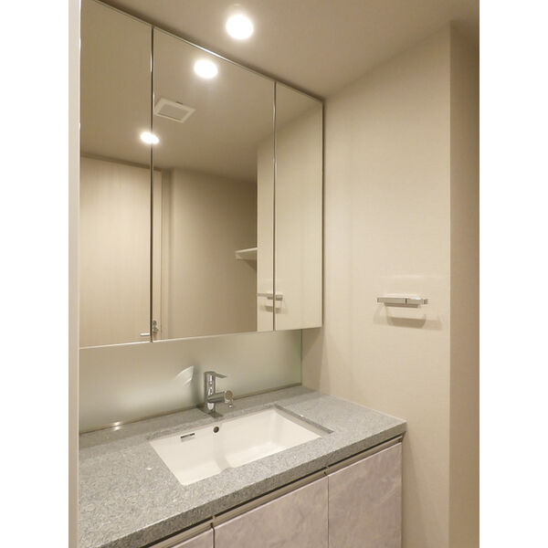LIBR GRANT 西新宿EAST 室内写真4