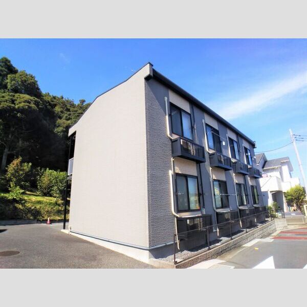 レオパレス萬貮番館 建物画像
