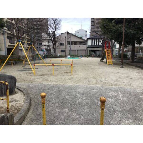 スリーアイランドタワー泉高岳 建物画像