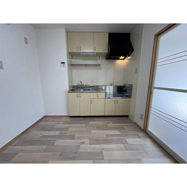 クレスト原 室内写真1