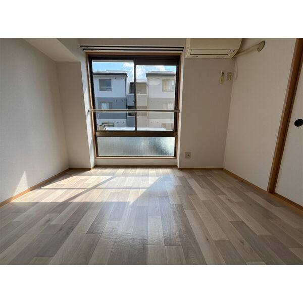 クレスト原 室内写真5
