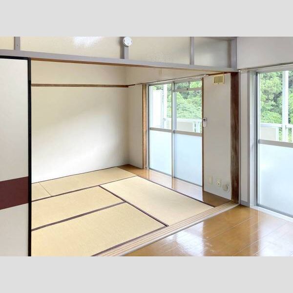 ビレッジハウス八日市場1号棟 室内写真1