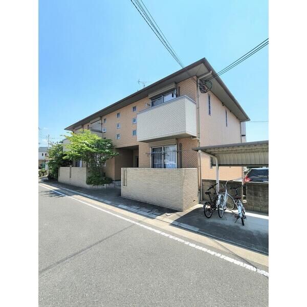 イルプリーモ 建物画像
