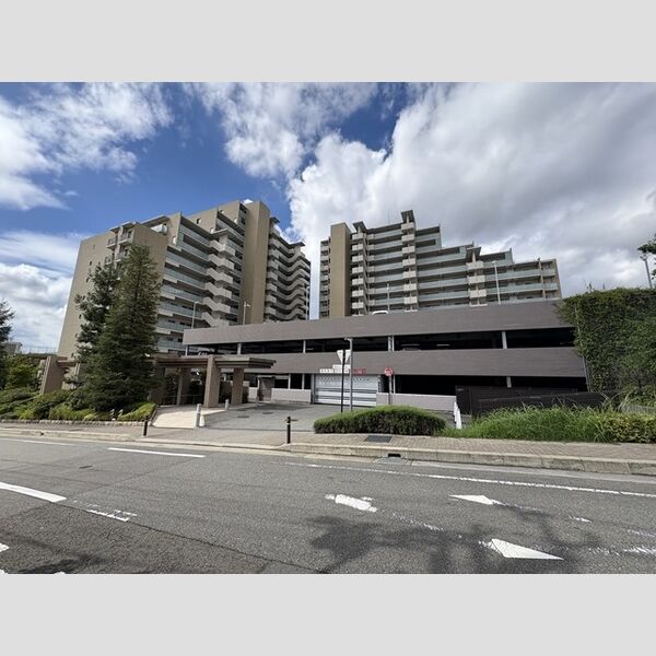 シンフォニア新千里南町ガーデンズB棟