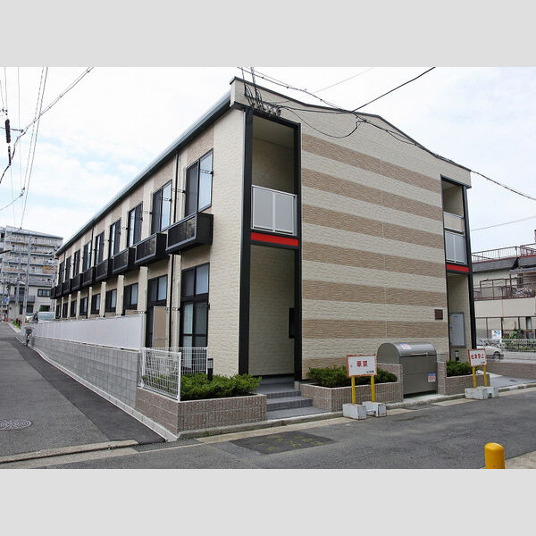 レオパレスSERAI 建物画像