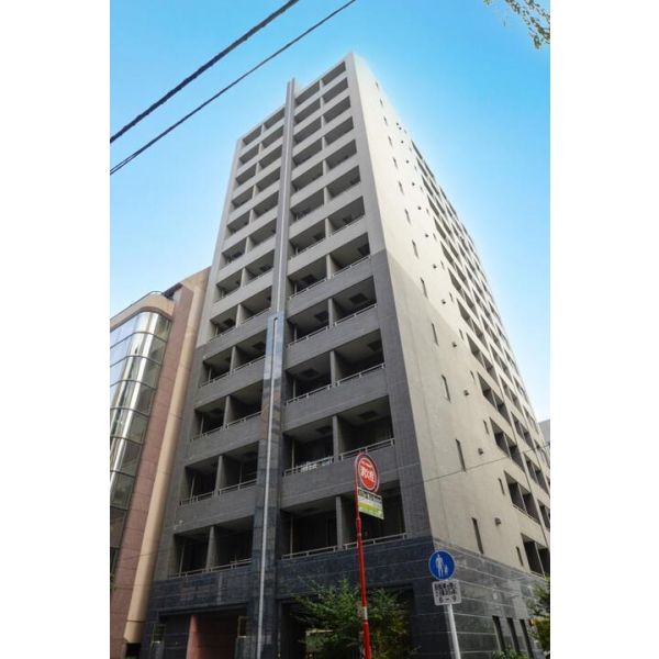 パレステュディオ新宿御苑駅前