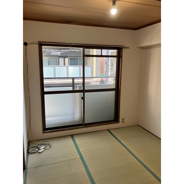 シロハイヌ春日出 室内写真7