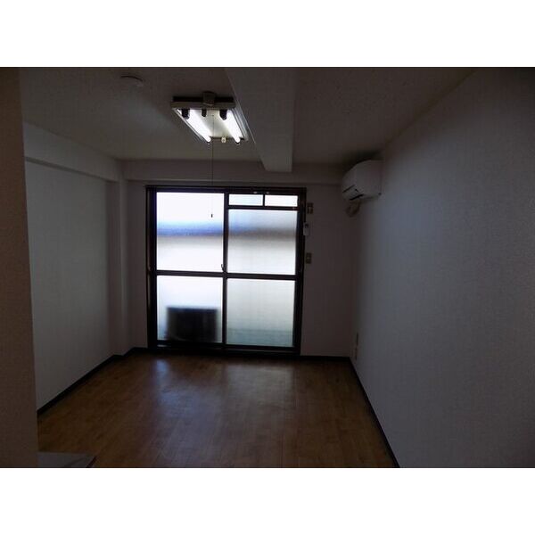 プレアール菱屋西 室内写真1