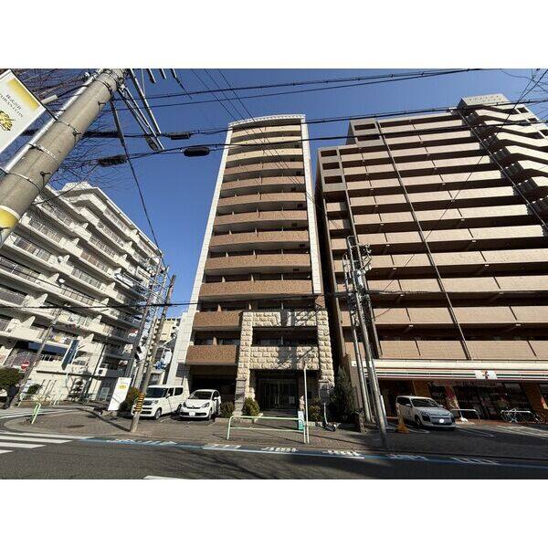 プレサンスSAKAEリバースタイル 建物画像