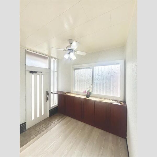 大洞柏台5丁目戸建 室内写真2