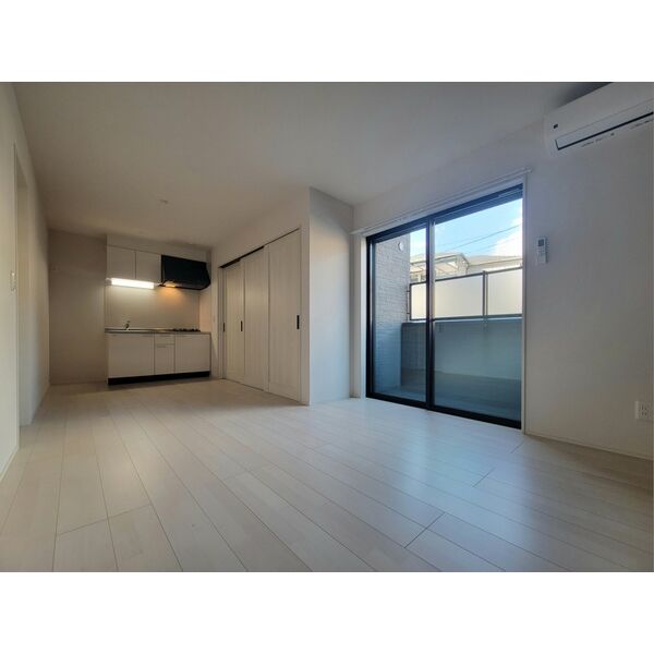 Louis Apartment 豊中蛍池 イースト 室内写真13