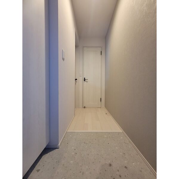 Louis Apartment 豊中蛍池 イースト 室内写真1