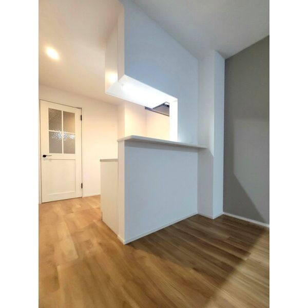 Louis Apartment 豊中蛍池 イースト 室内写真11