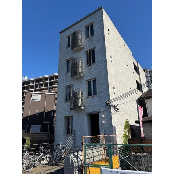 サンクアパルトマン 建物画像
