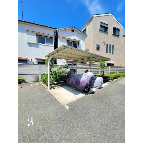 Loyal f Maison 室内写真3