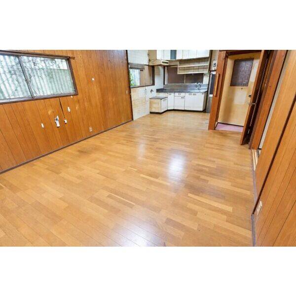 豊原町DIY可能戸建て 室内写真1