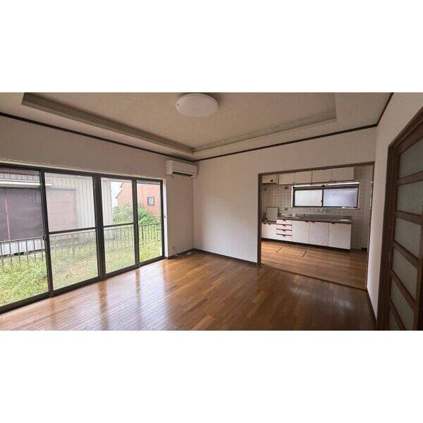 蟹江本町 戸建 室内写真1